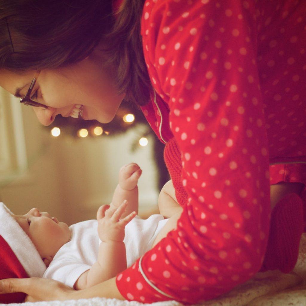 close up of mother and daughter 249211 2